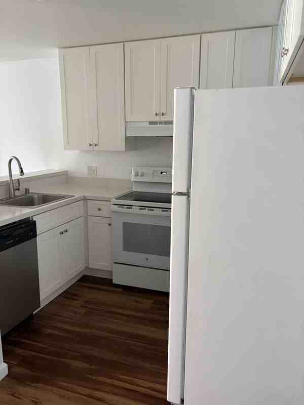 2020 Guthrie St ##D14 - Photo 2 of 14