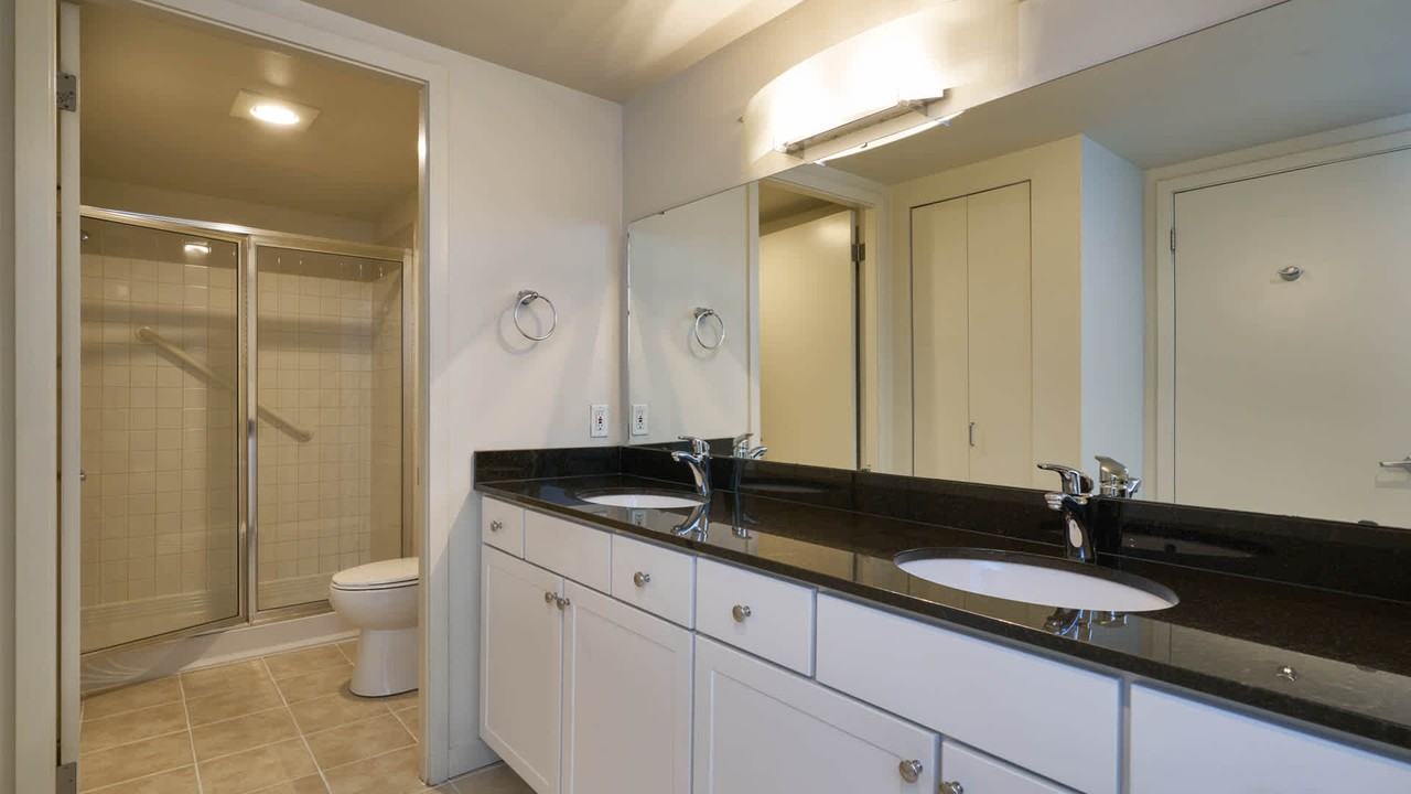 Harbor Steps - Photo 6 of 59