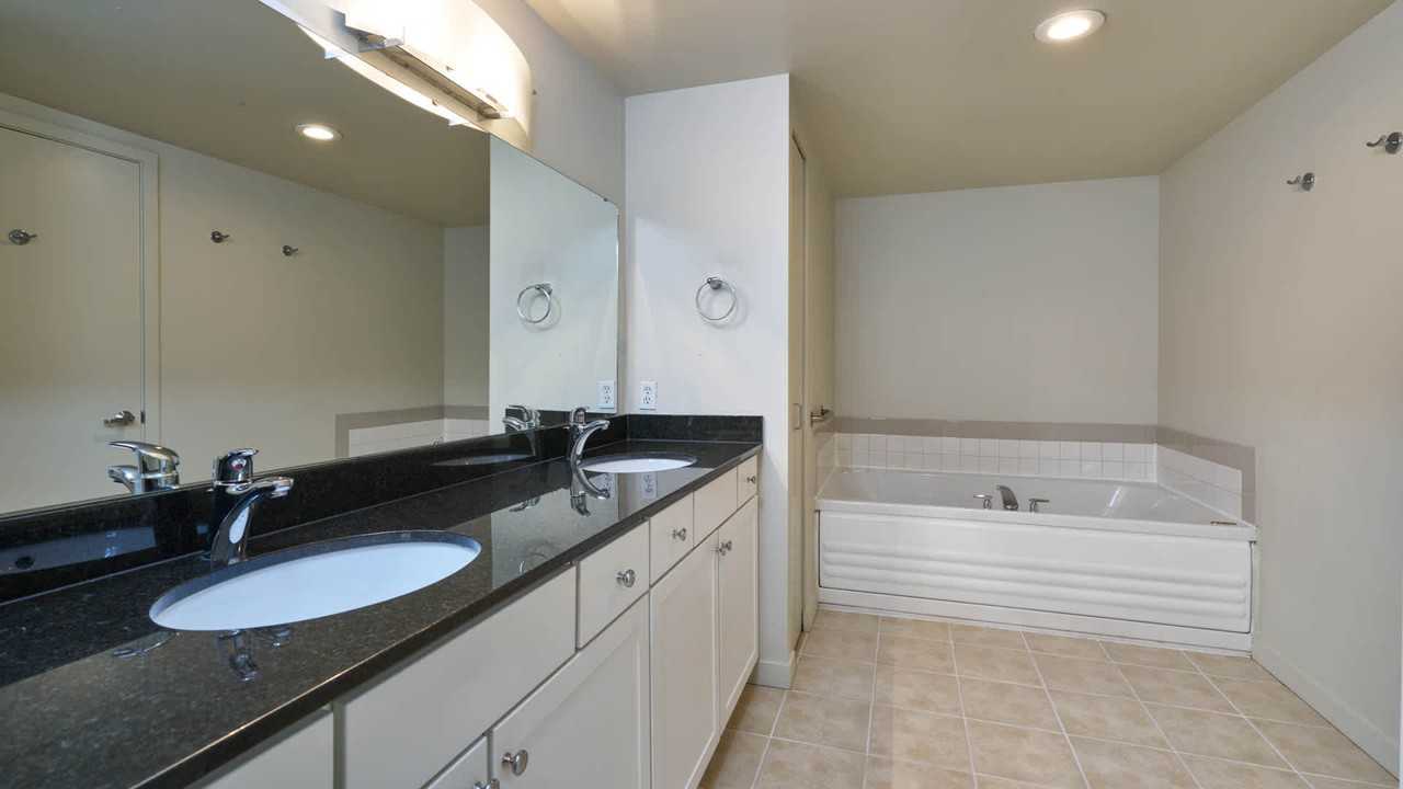 Harbor Steps - Photo 7 of 59