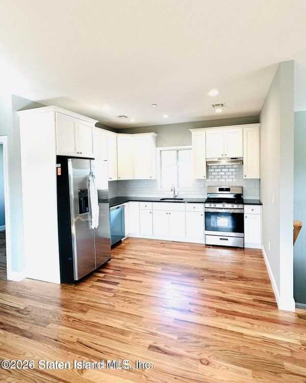 569 Watchogue Rd ##1fl - Photo 2 of 5