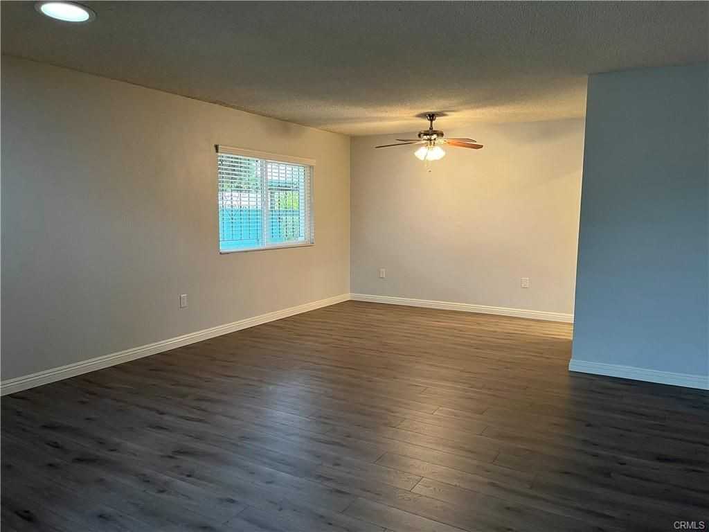 26575 Mccall Blvd - Photo 4 of 8