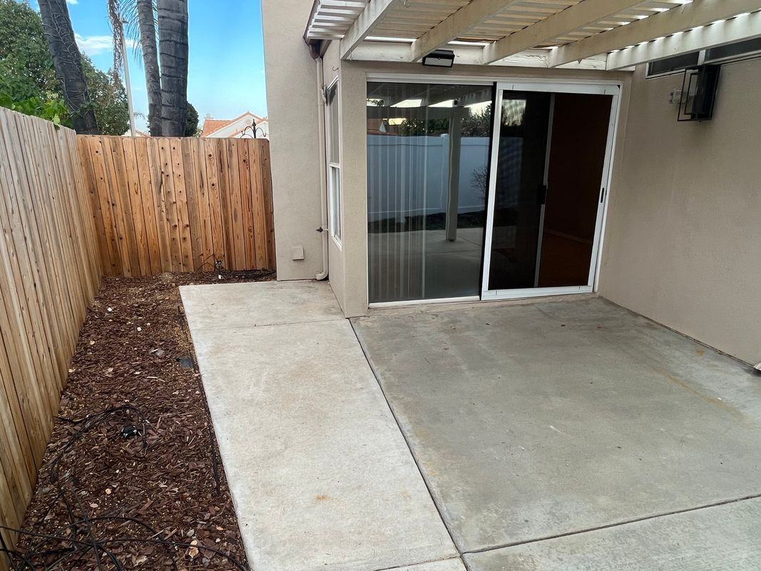 28098 Lemonwood Dr - Photo 3 of 25