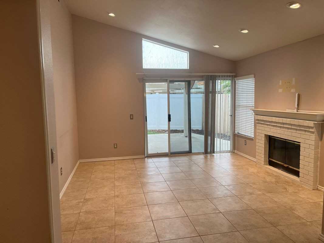 28098 Lemonwood Dr - Photo 5 of 25