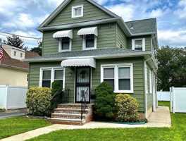 featured image of 21 Duane St