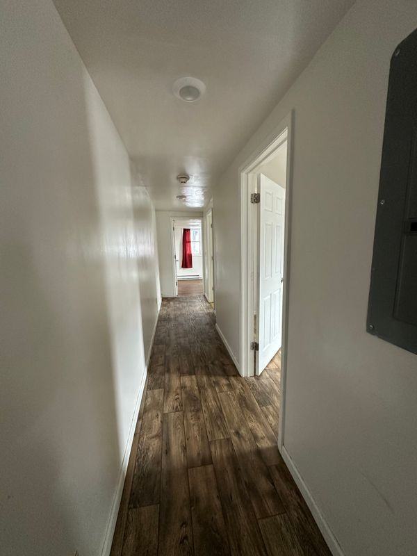 107 W Pulteney St - Photo 4 of 9