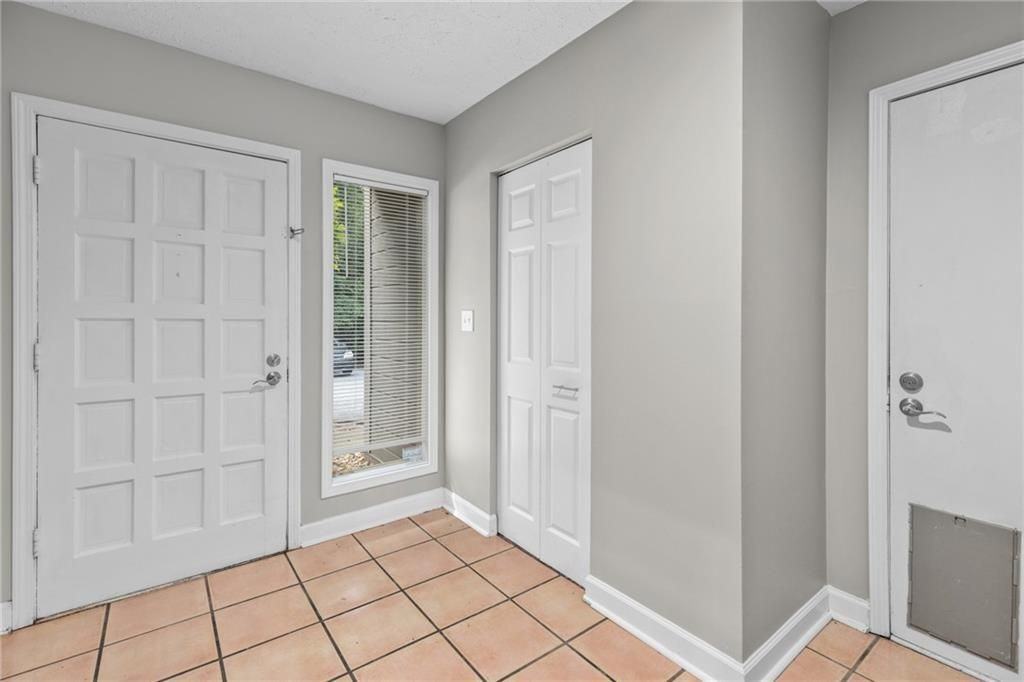 2875 Torreya Way - Photo 4 of 48