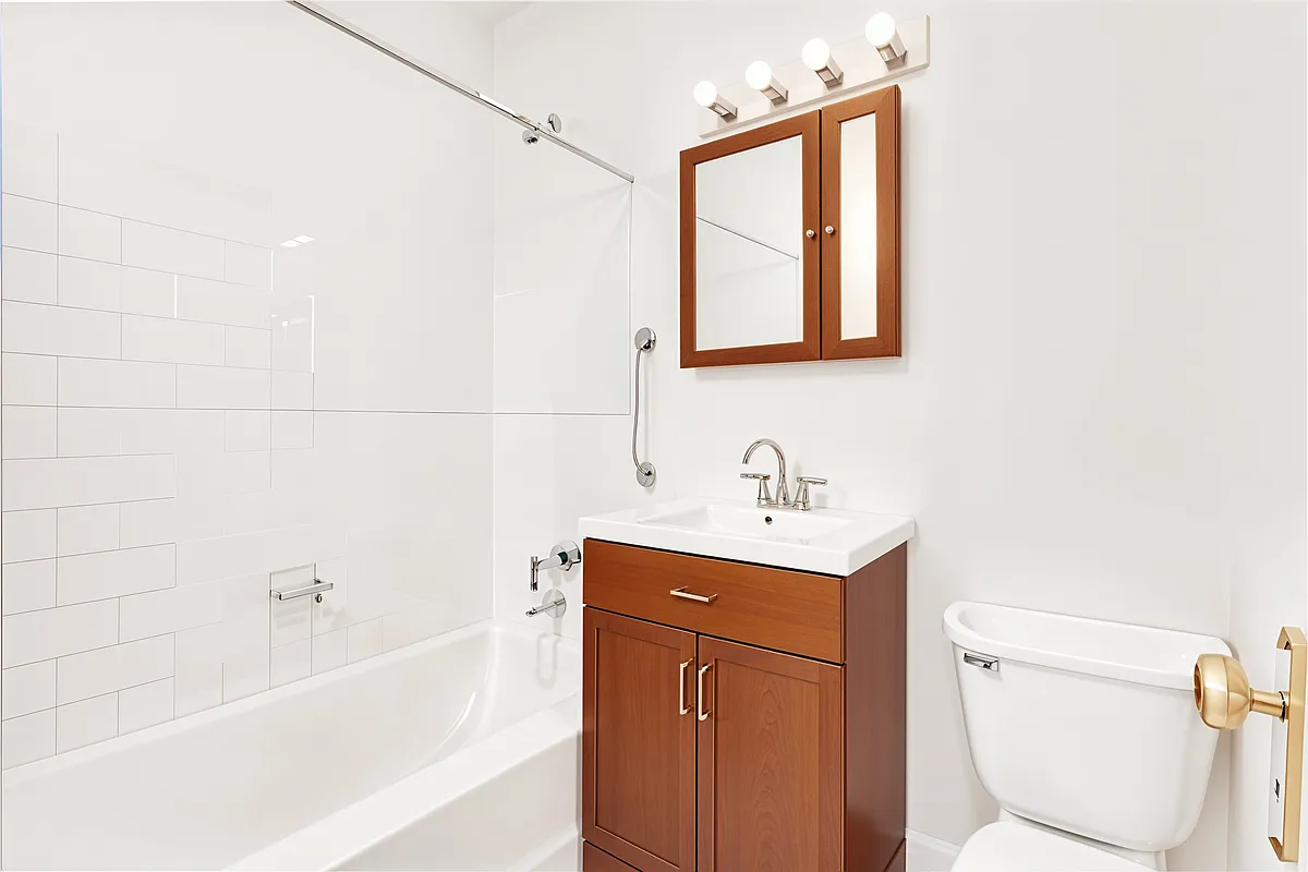 301 West 20th Street #3A - Photo 6 of 6