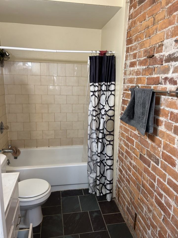 2220 Wheeler St #2 - Photo 7 of 7