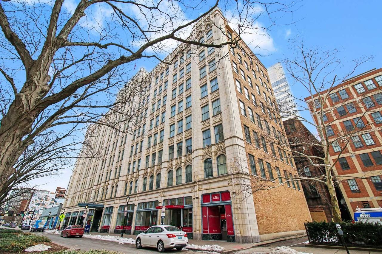 19 on The Park - Photo 6 of 50