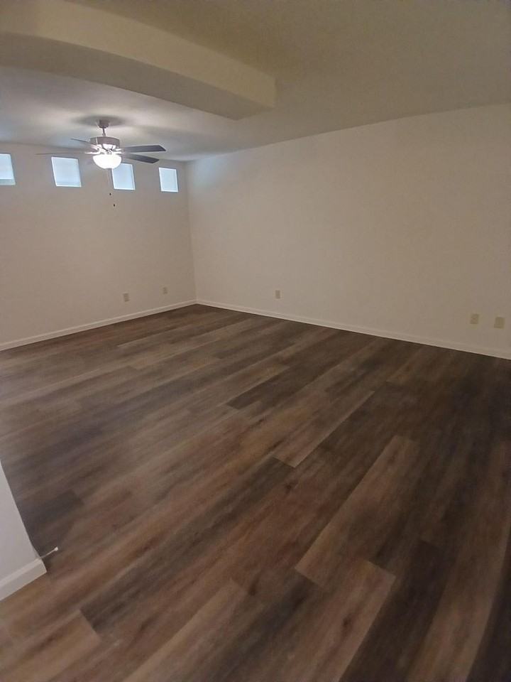 Autumn Ridge - Photo 4 of 20