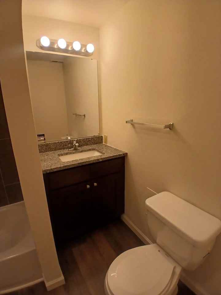 Autumn Ridge - Photo 7 of 20