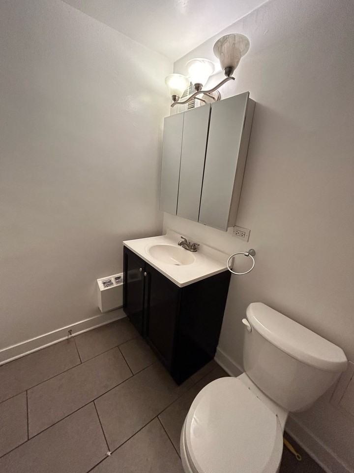 4180 Marine Terrace Apartments - Photo 6 of 15