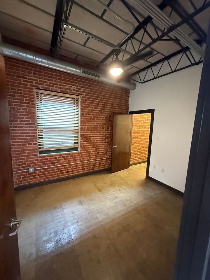 703 N Harrison St./410 Hancock St. - Photo 5 of 10