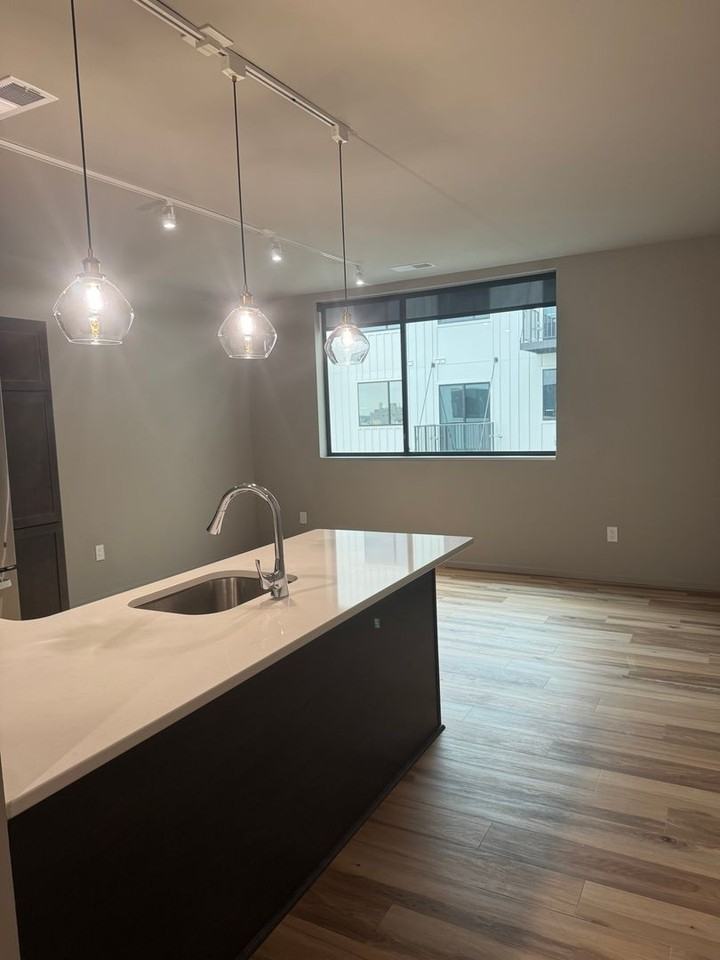 The Howard - Photo 2 of 39