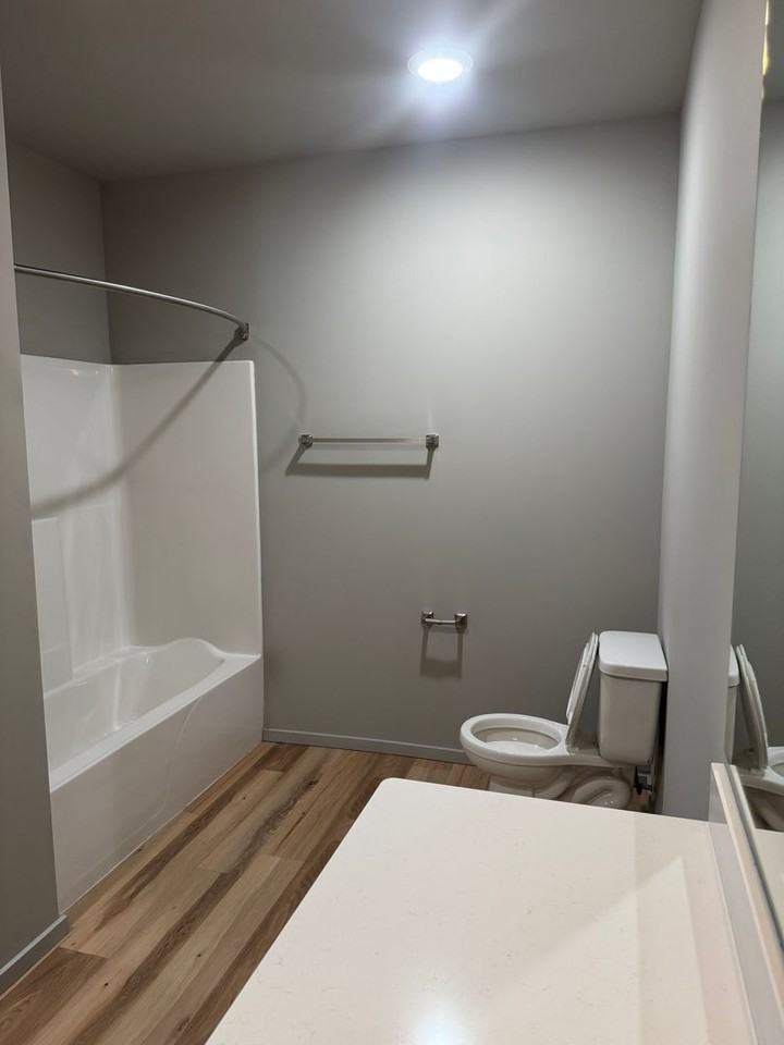 The Howard - Photo 5 of 39