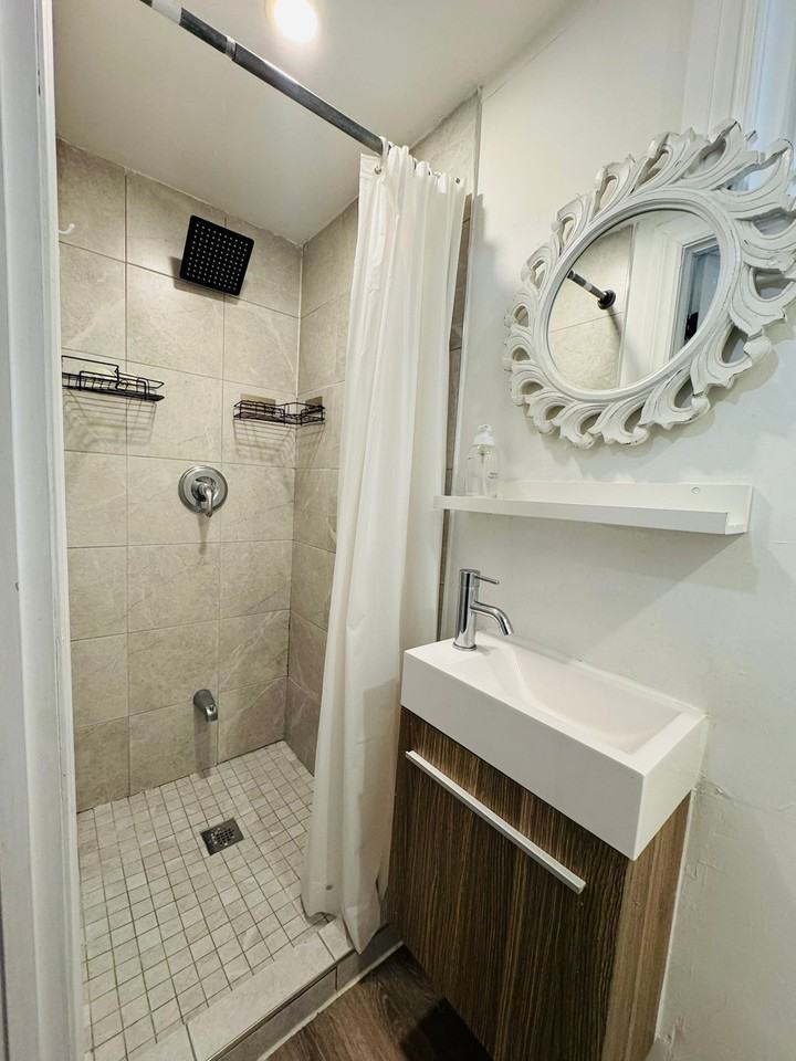 114 Lawnside Drive #4 - Photo 4 of 8