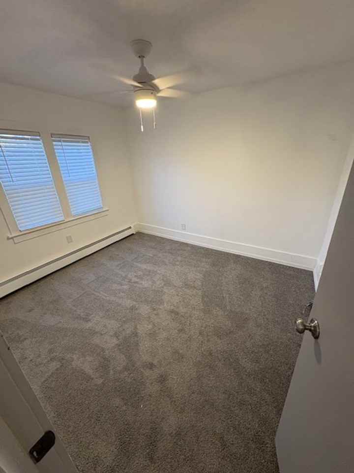 1904 Glenn Street - Photo 6 of 10