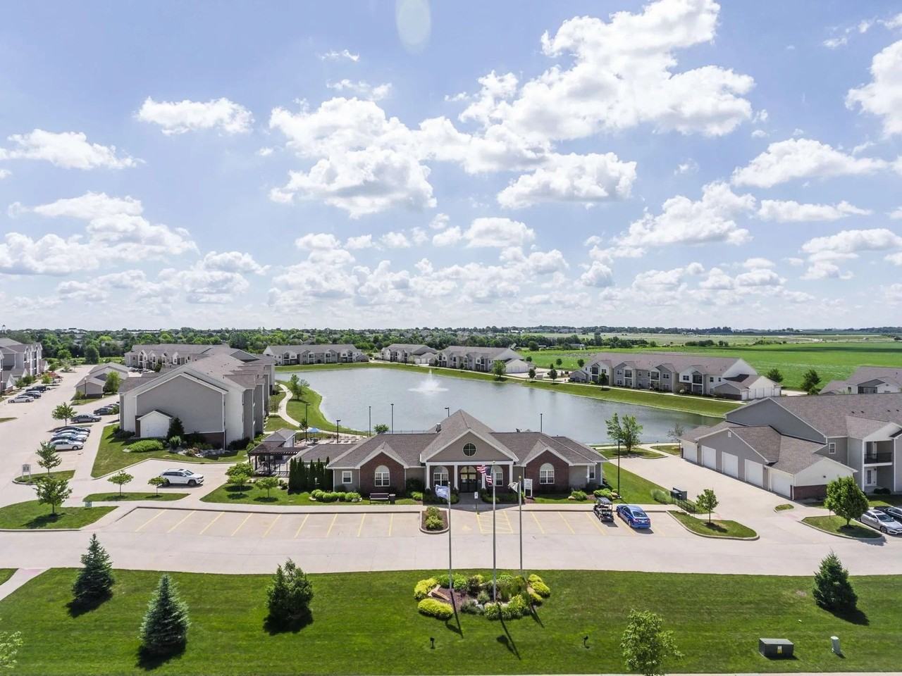 Windsor West | Specials Available - Photo 6 of 50