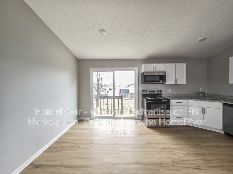 192 Country Wood Dr - Photo 4 of 20