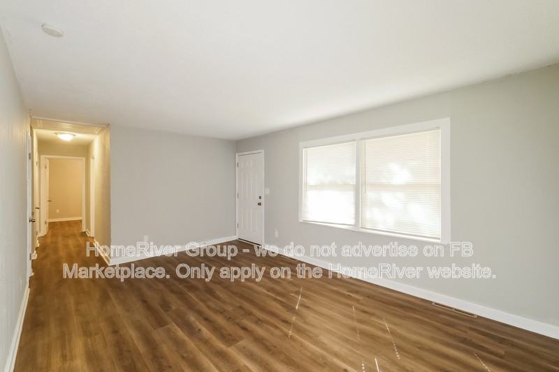 6410 E 149th Ter - Photo 4 of 21