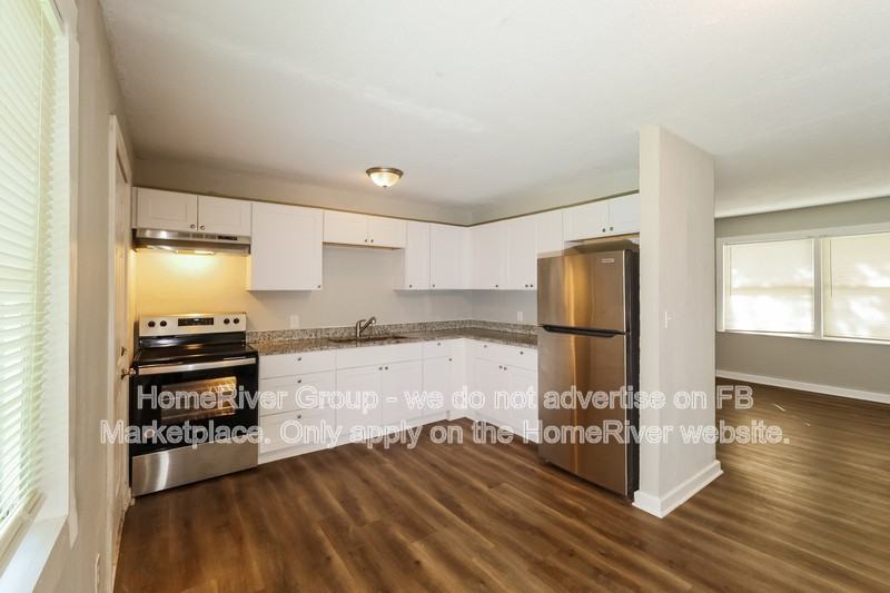 6410 E 149th Ter - Photo 7 of 21