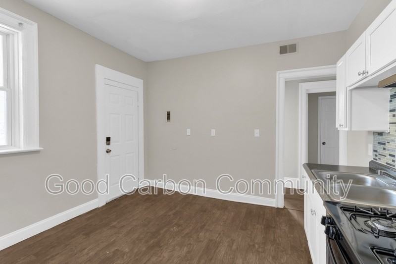 1073 Grant St #27 - Photo 4 of 16