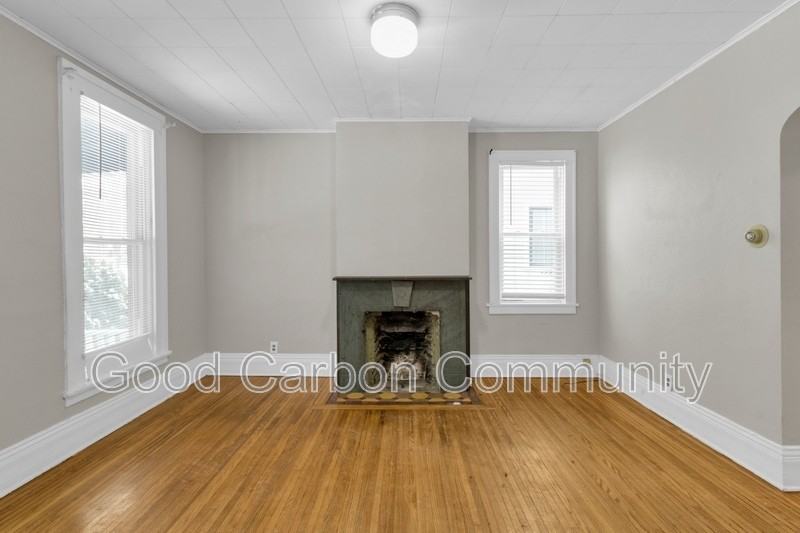 176 Richmond Ave #1 - Photo 2 of 13