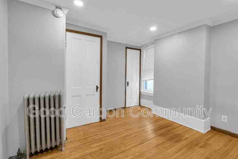 176 Richmond Ave #1 - Photo 5 of 13