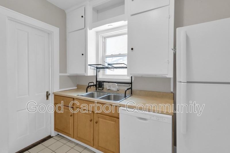 176 Richmond Ave #1 - Photo 7 of 13