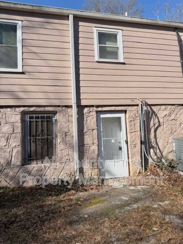 7214 Center St - Photo 2 of 12