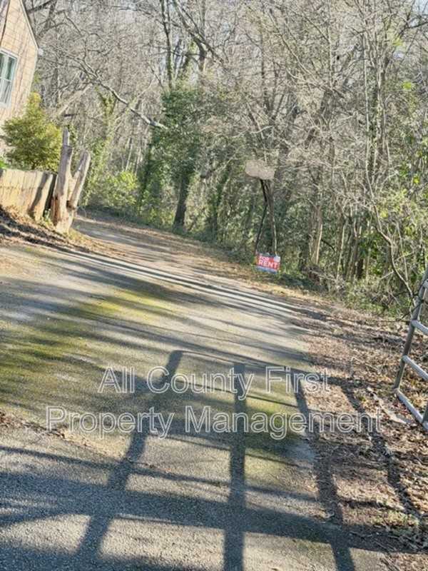 7214 Center St - Photo 3 of 12