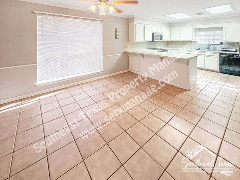 6345 Tahoe Dr - Photo 2 of 16