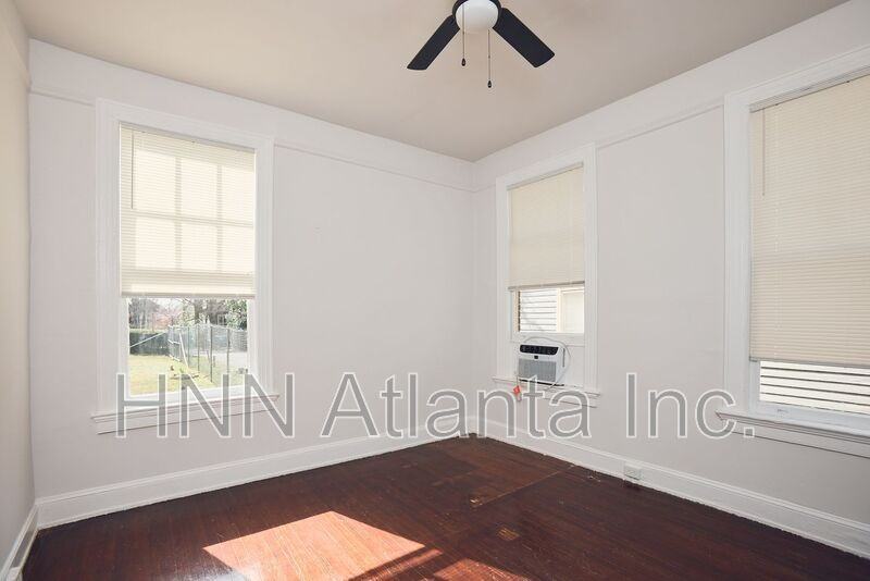 446 Seminole Ave Ne #3 - Photo 4 of 5