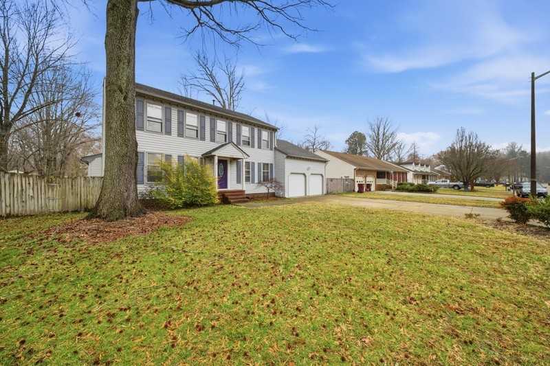 1429 Birch Leaf Rd - Photo 2 of 42