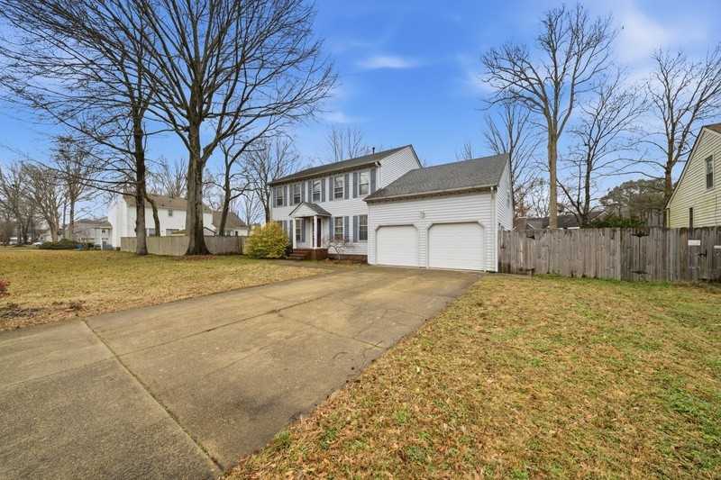 1429 Birch Leaf Rd - Photo 3 of 42