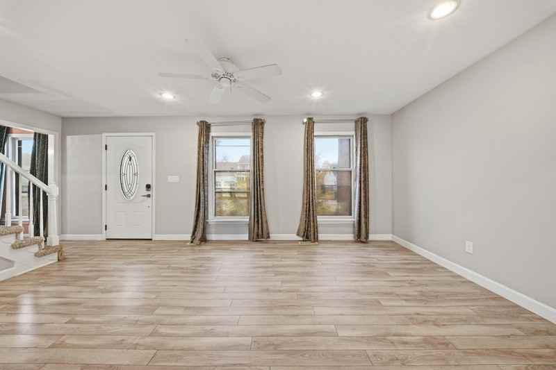 1429 Birch Leaf Rd - Photo 5 of 42