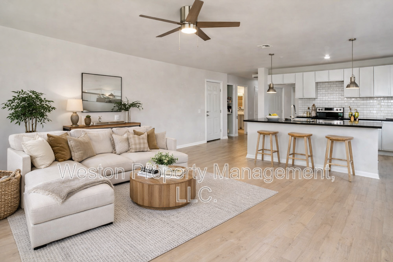 711 Nw 30th St - Photo 3 of 23