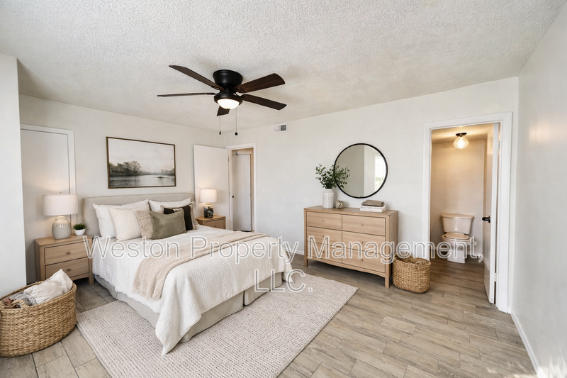 6054 Nw Expressway - Photo 2 of 9