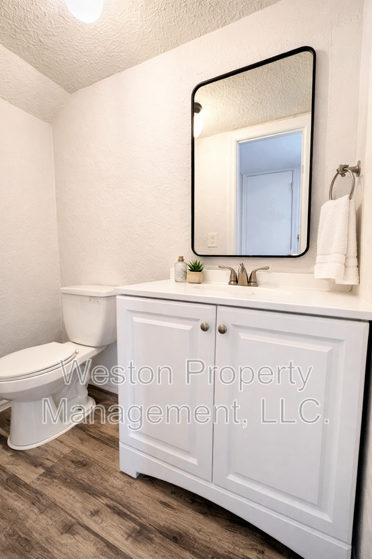 6054 Nw Expressway - Photo 5 of 9