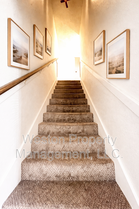 6056 Nw Expressway - Photo 2 of 7