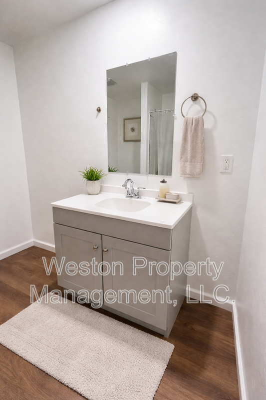 1823 E Rutgers Ave - Photo 5 of 7