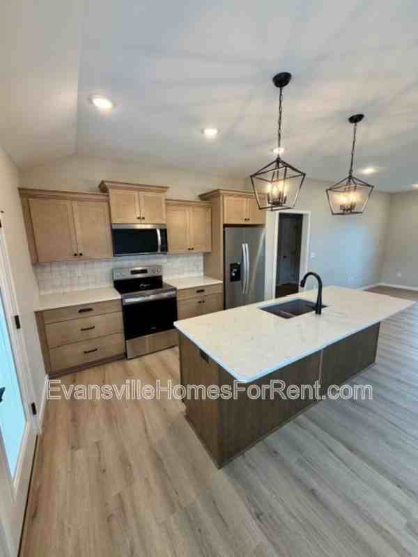 3599 Sand Dr - Photo 5 of 16