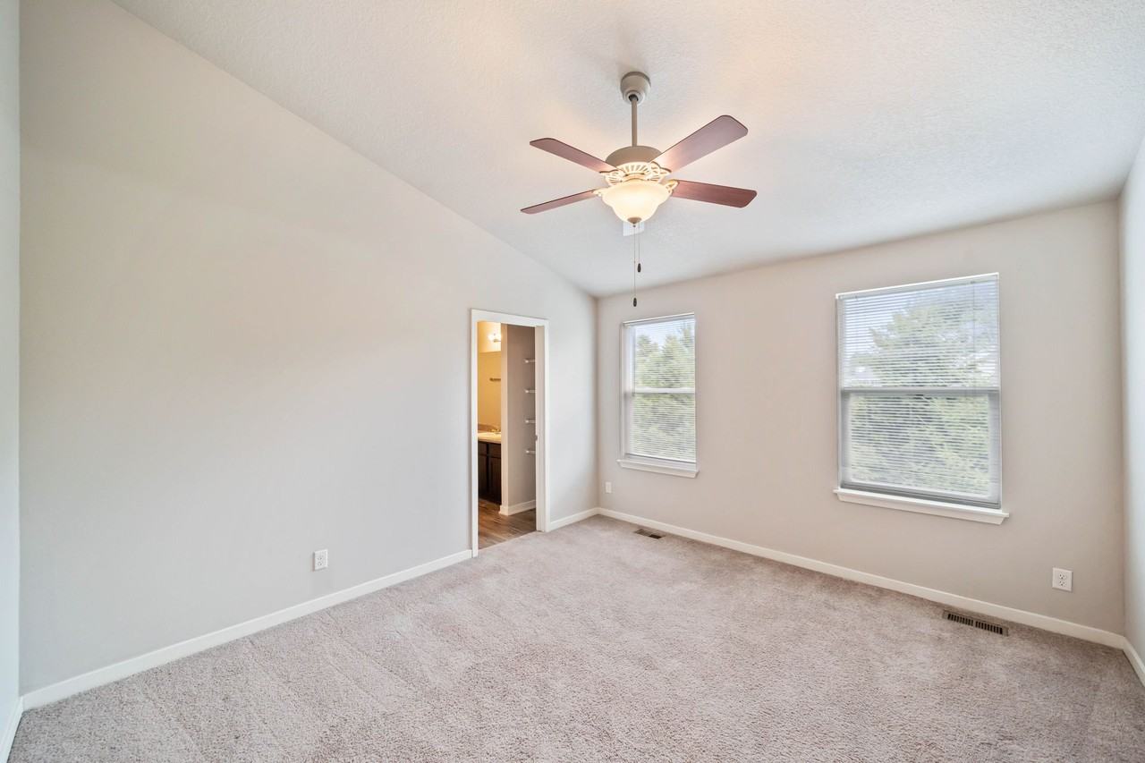 Northwoods Townhomes - Photo 4 of 8