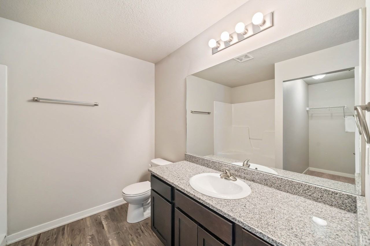 Northwoods Townhomes - Photo 5 of 8