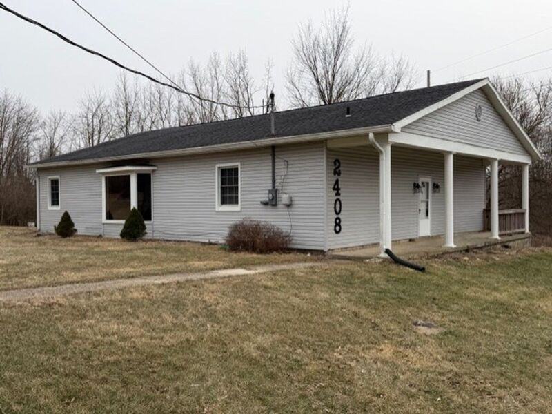 2408 Spring Falls Ave - Photo 2 of 19