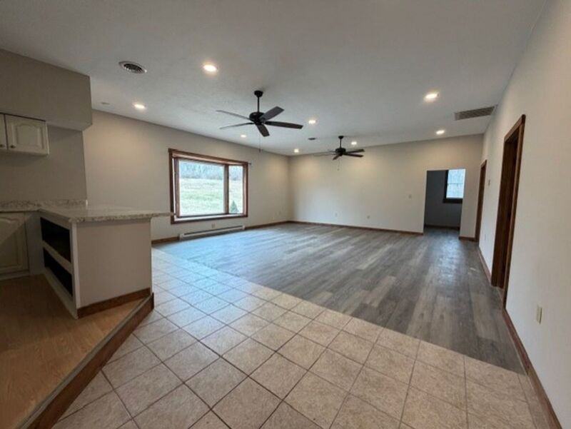 2408 Spring Falls Ave - Photo 3 of 19