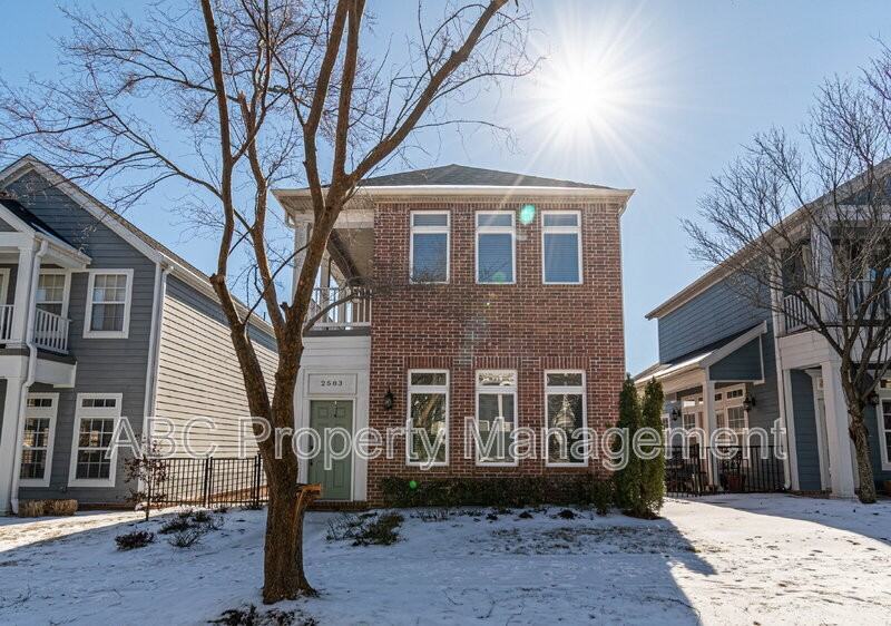 2583 E Frontier Elm Dr