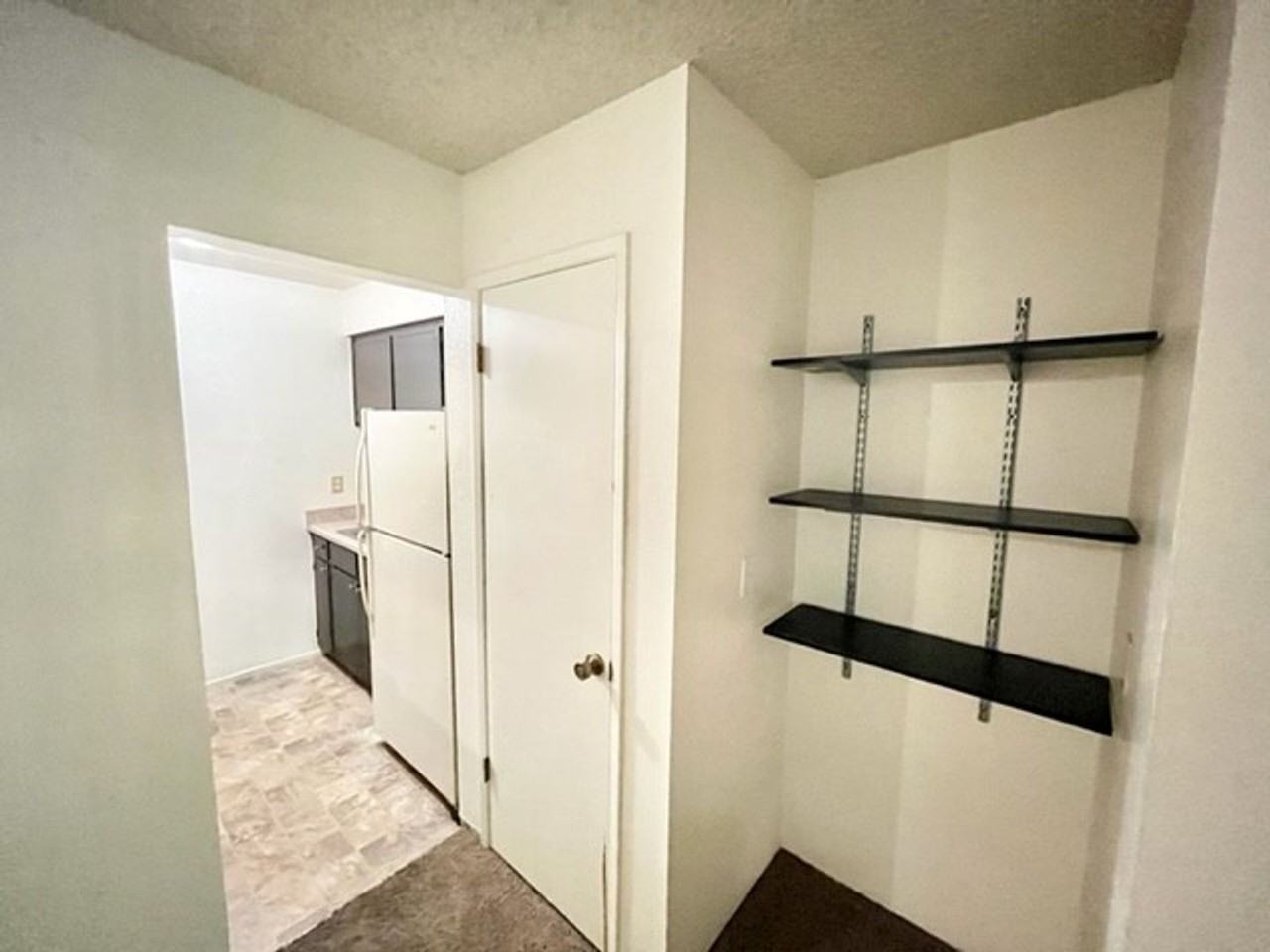 **Pre-Leasing for Summer 2026** 417 Orange Street, 3 Bedroom and 1 Bedroom Options - Photo 2 of 19