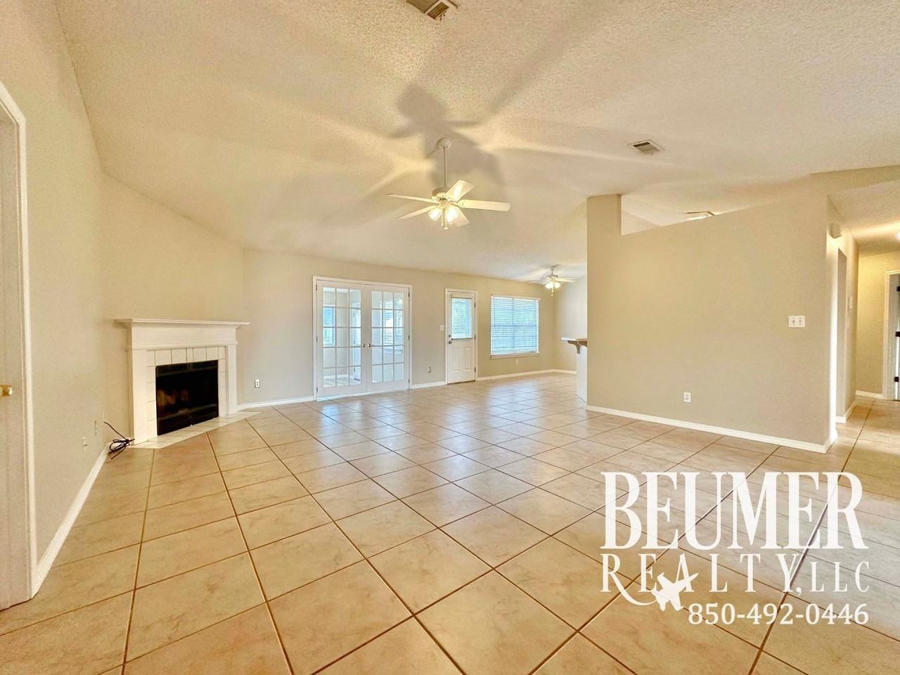 7427 Saint James Pl - Photo 3 of 33