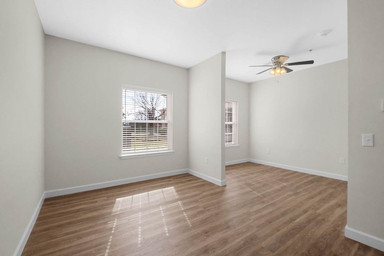 Peachtree Village Multi-Family - Photo 4 of 37